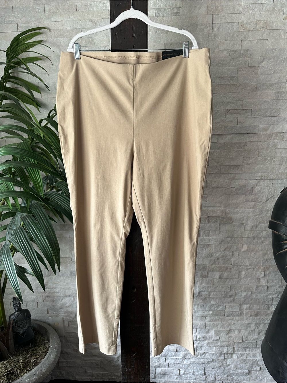 Chicos “So Slimming” Straight Tan Pants Size 3.5 Short New with Tags Size XL New